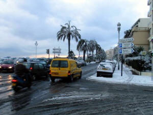 Promenade des Anglais with snow !