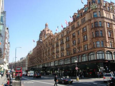 A short walk to Harrods, Brompton Road