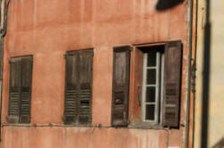 Shutters of Grasse!