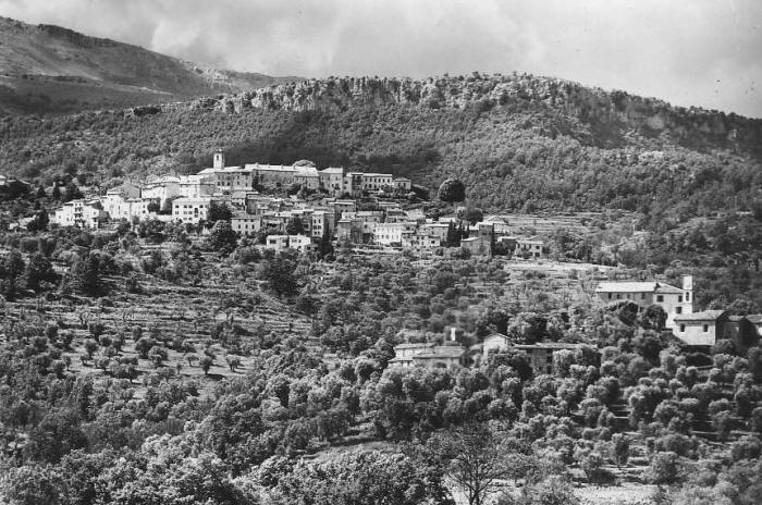 Aerial view of Opio & Chateauneuf